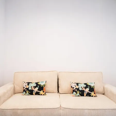 Wehostyou Moderne Colom 1b *