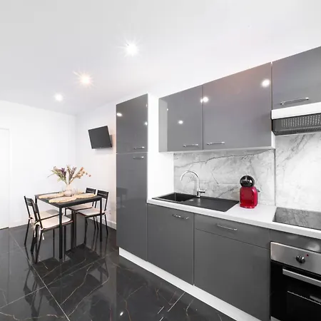 Appartement Wehostyou Moderne Colom 1b
